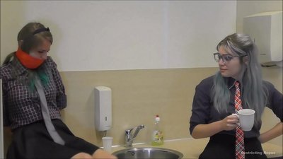 Ihe riri ahụ / kechie ya na akwa / nwanyị nọ n'ahụhụ